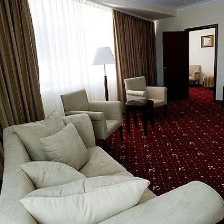 Отель джамбо 4*